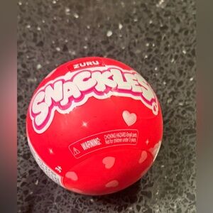 Zuru Snackles Red Toy Ball